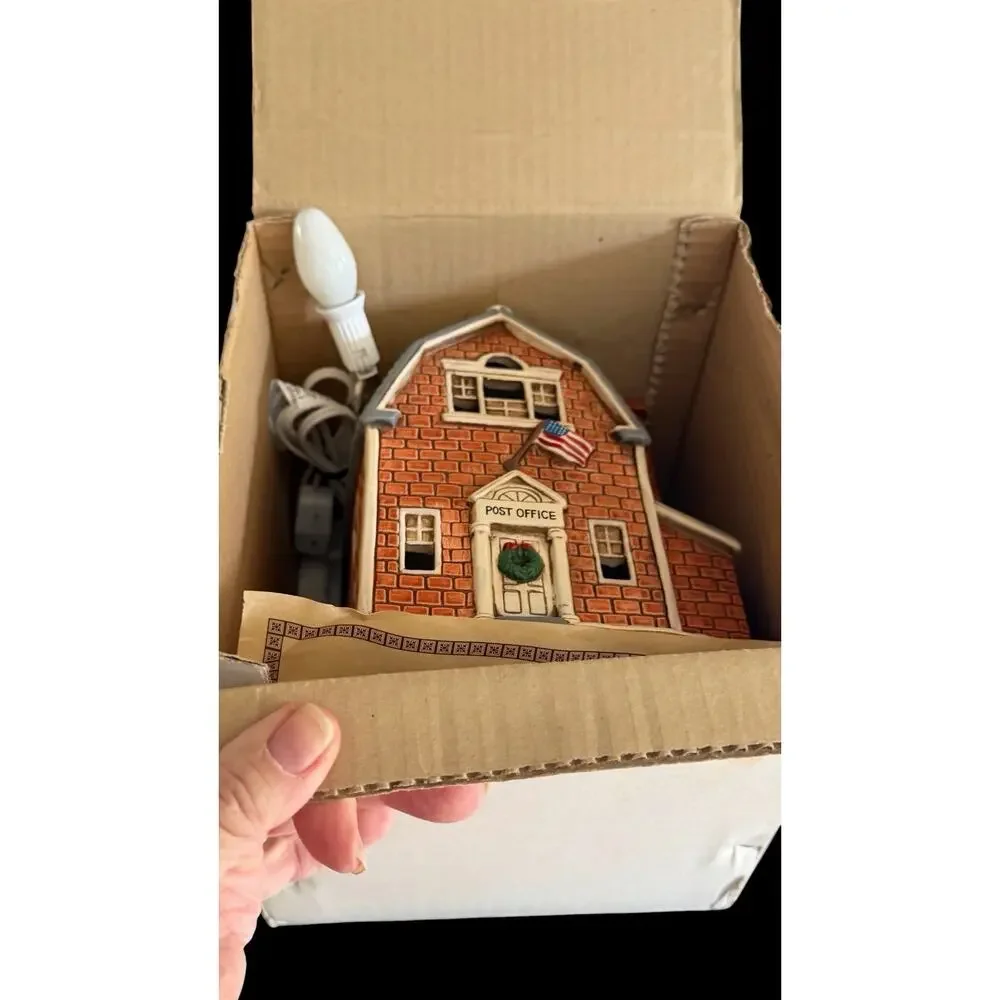 Lefton porcelain cottage collectible